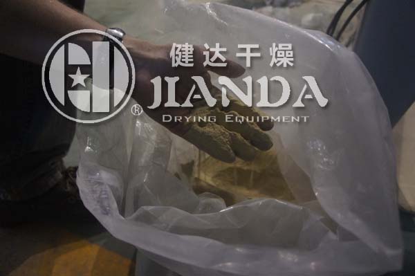 粉碎後酵母菌成品